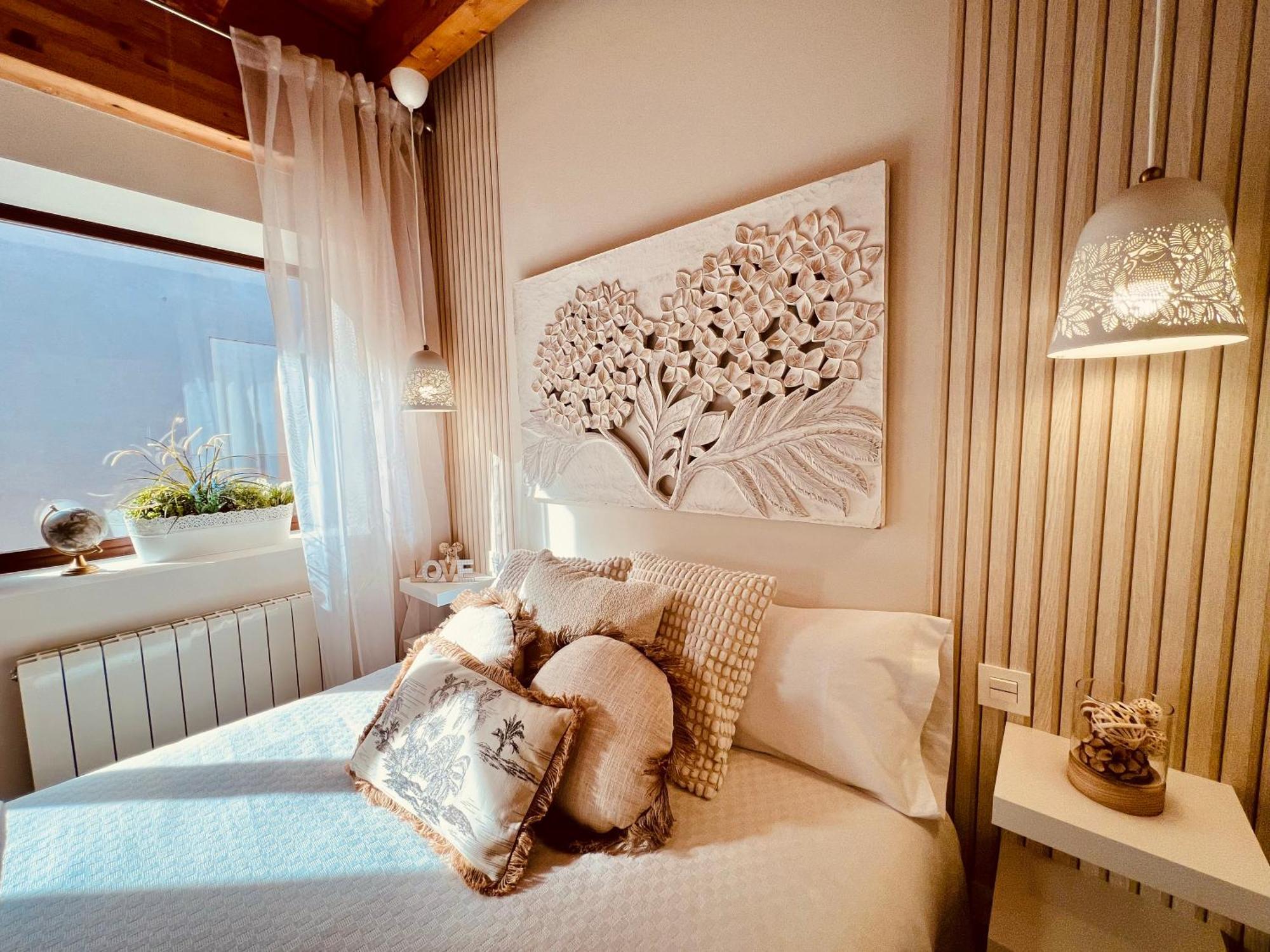 El Capricho De Claudia_ Apartamentos Burgos Catedral Luaran gambar